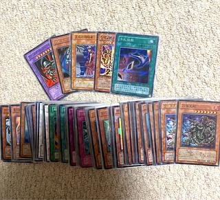 遊戯王 引退品 初期、2期 まとめ売り おまけ付き 説明欄必読 遊戯王