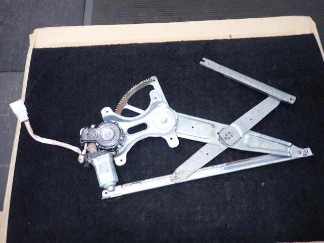 右Fドアレギュレータ・モーター 85720-53010 GXE10 アルテッツァ 対応