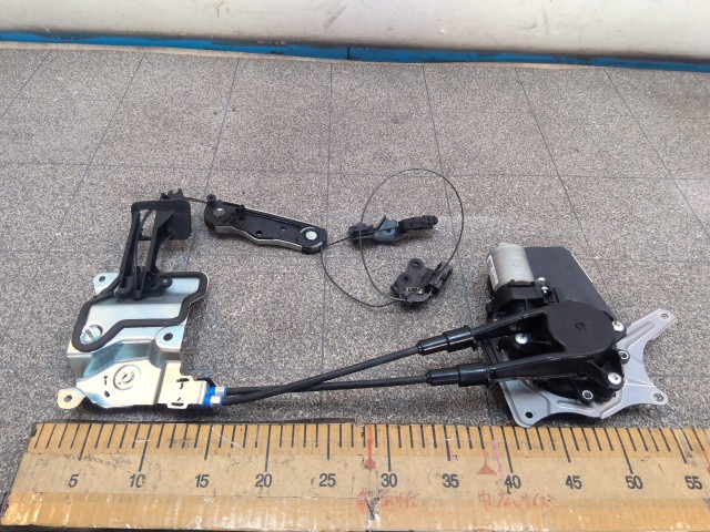 左パワースライドドアモーター 85006-52080 NHP170G シエンタ 対応 高