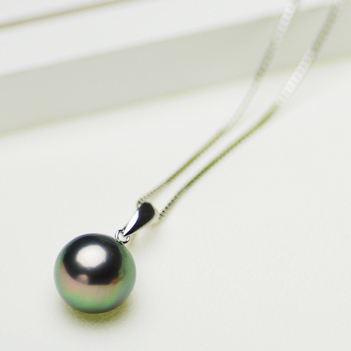 タヒチ黒蝶真珠 パール ペンダント 約10.5mmup ホワイトゴールド K14WG
