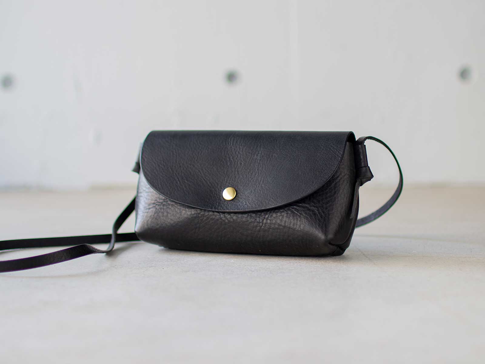 ボタンミニショルダー |analogico（アナロジコ）