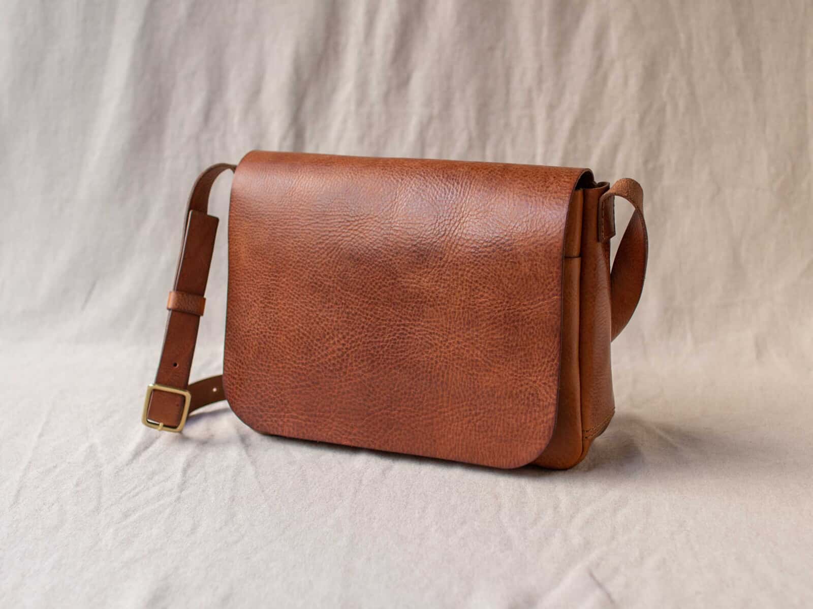 フラップショルダー |analogico（アナロジコ）