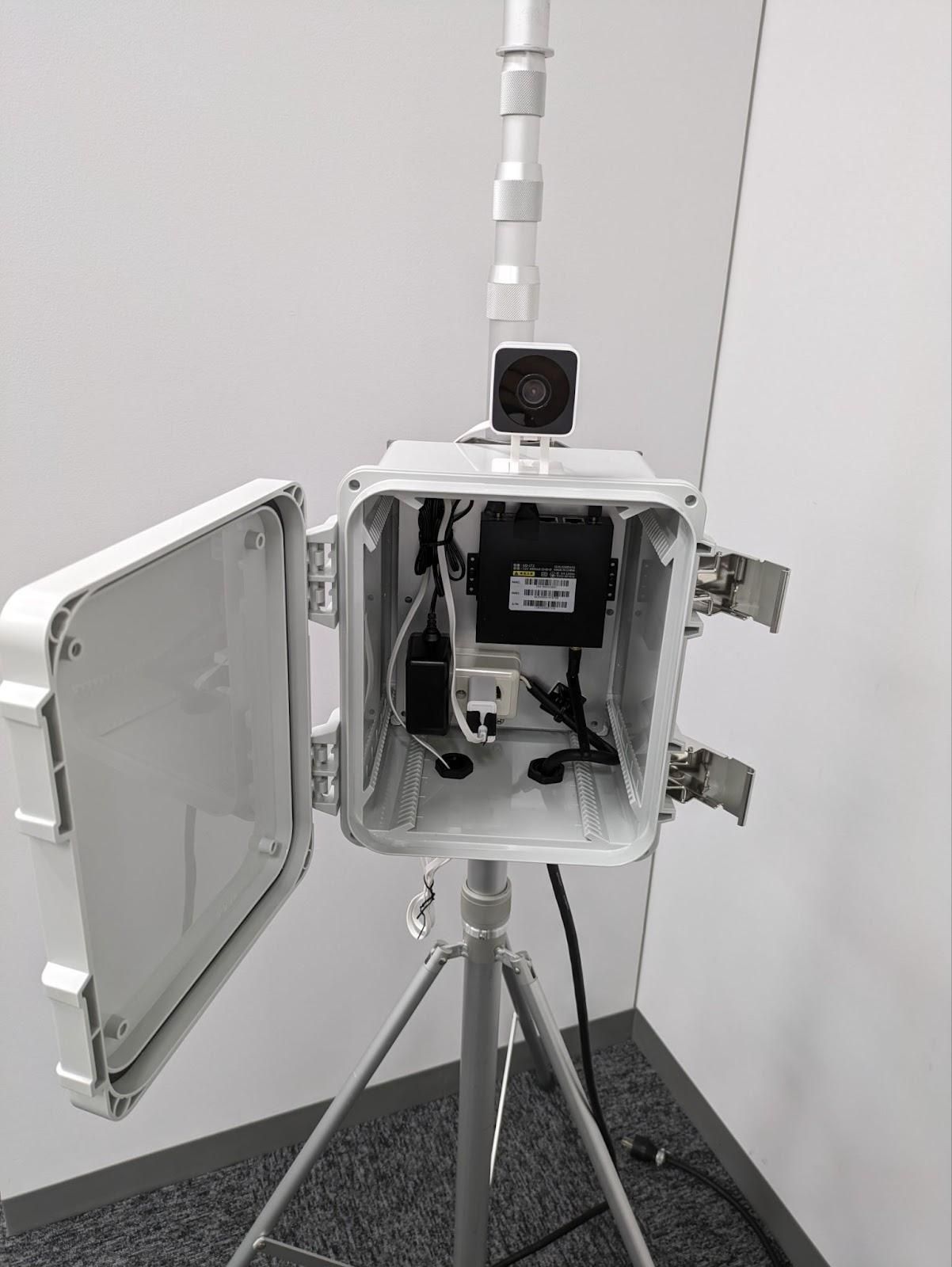 ATOM Cam 2やATOM Cam Swingを屋外防水ボックスに収容する - ソラカメ