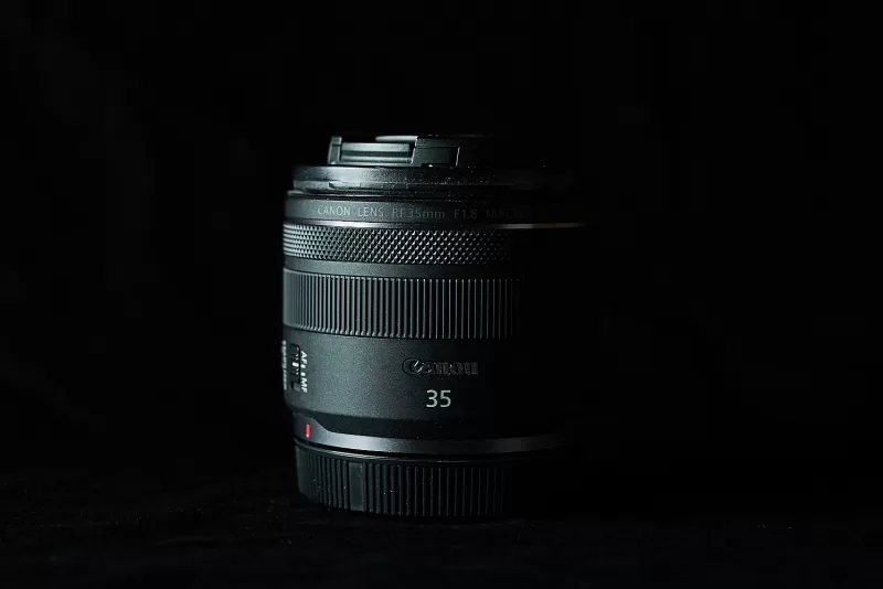 Canon RF35mm F1.8 MACRO IS STM レビュー “多芸に秀でる単焦点” - Teller.