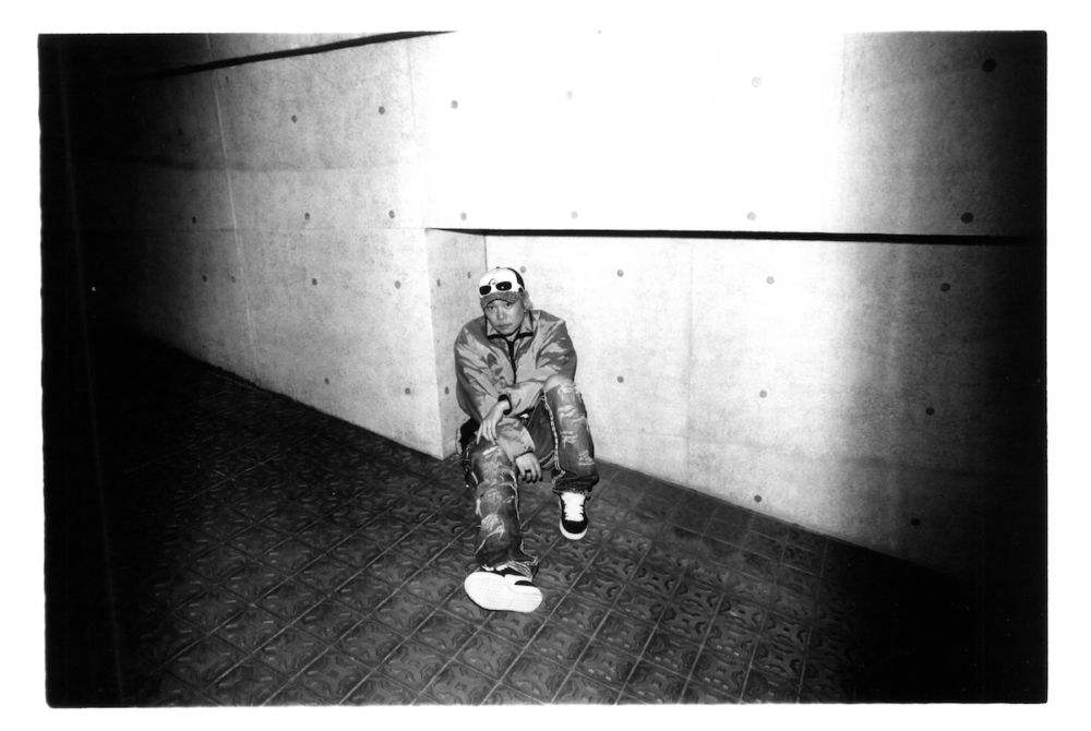 FEATURE】(sic)boy, KM『CHAOS TAPE』｜ ふたりが描き出すカオティックな街