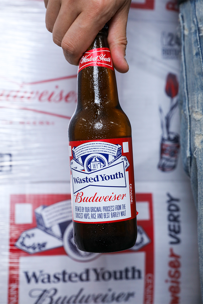 VERDYがBudweiserのクリエイティブ・ディレクターに就任 新デザイン缶