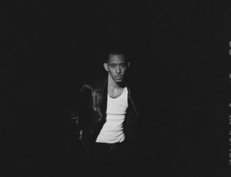 IOの最新アルバム『four』アナログ化 完全生産限定盤でリリース決定