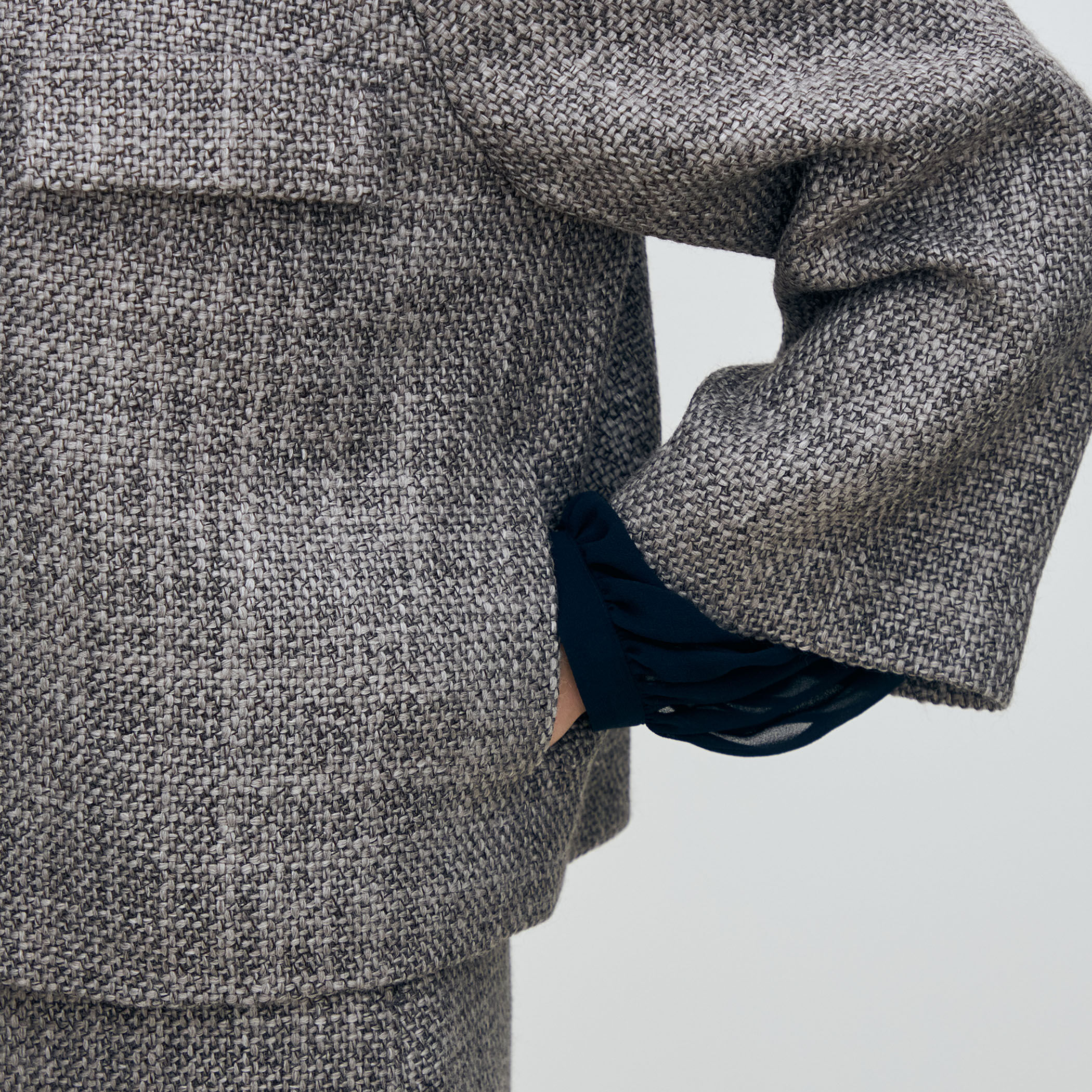 ロービングツイード Aラインジャケット｜トゥモローランド 公式通販