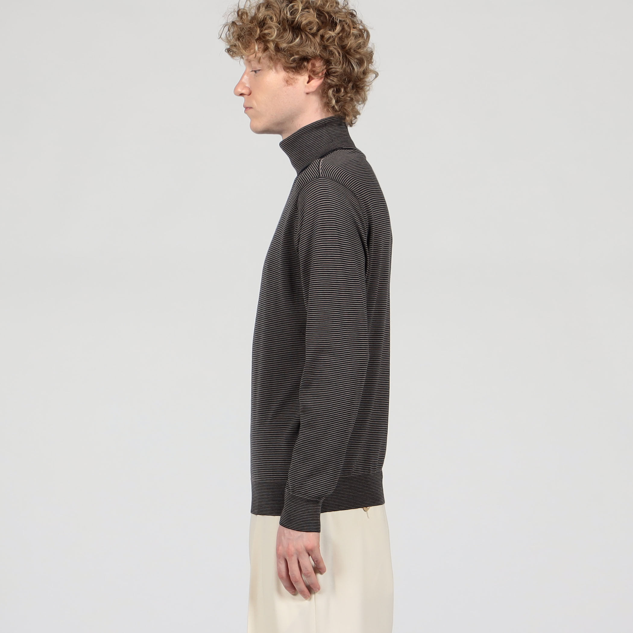 TOMORROWLAND tricot スーパーファインメリノウール タートルネック S