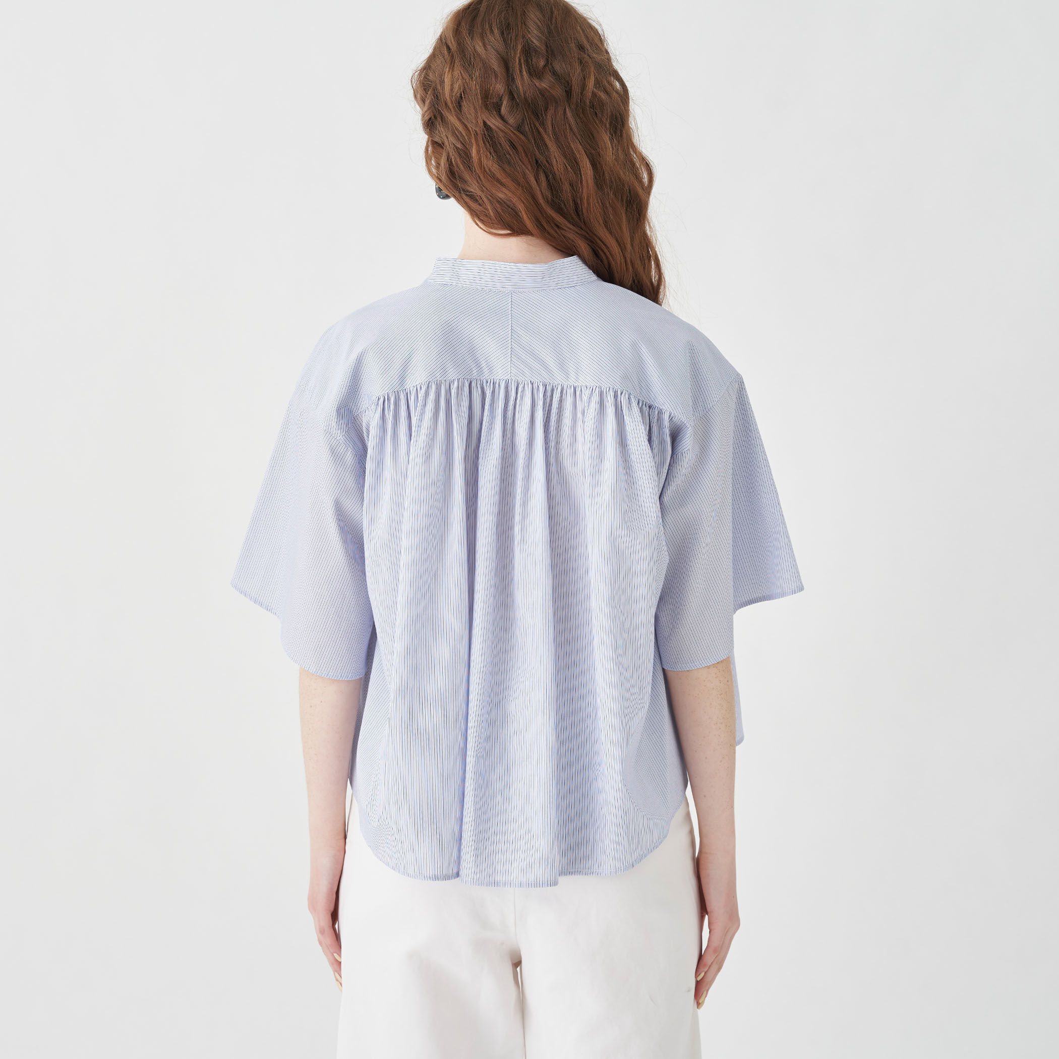 コットンブロード ギャザーブラウス｜トゥモローランド 公式通販