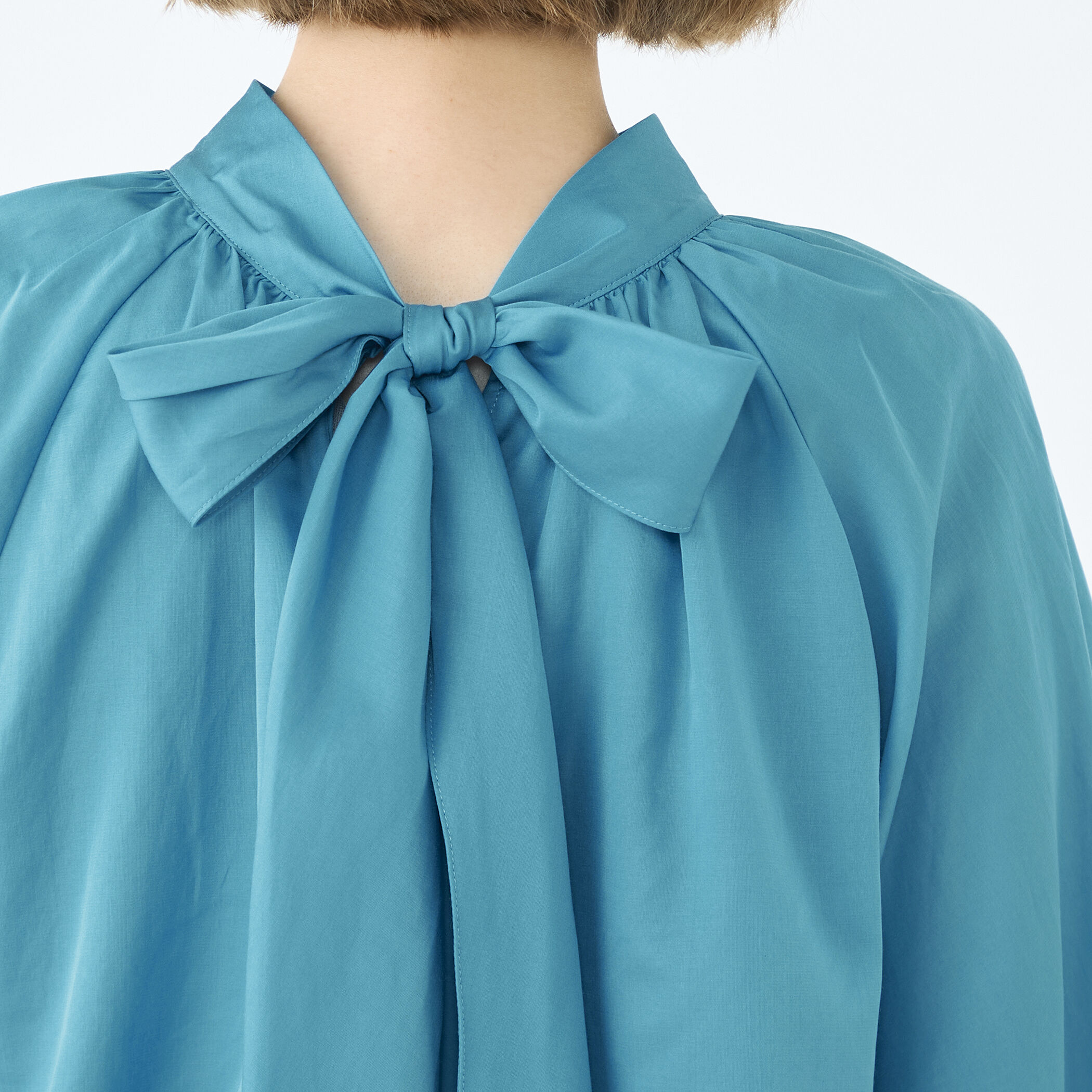 コットンシルクサテン 2-wayボウタイブラウス｜トゥモローランド 公式通販