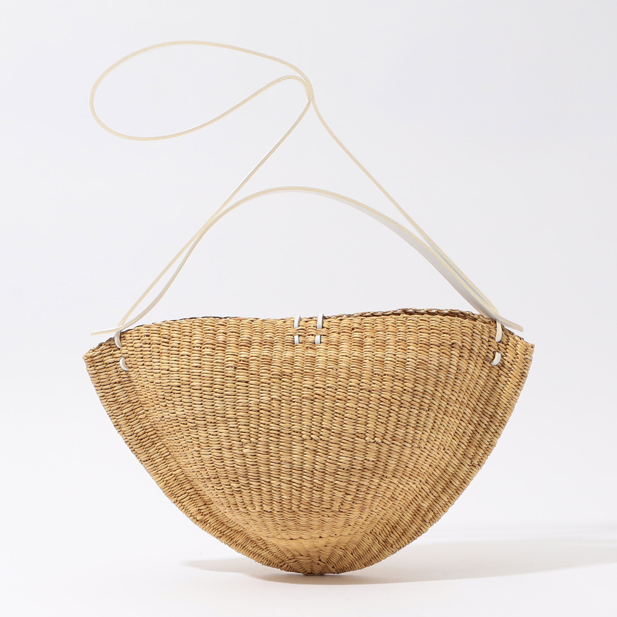 一部別注】INES BRESSAND MEDIUM WALNUT Bag｜トゥモローランド 公式通販