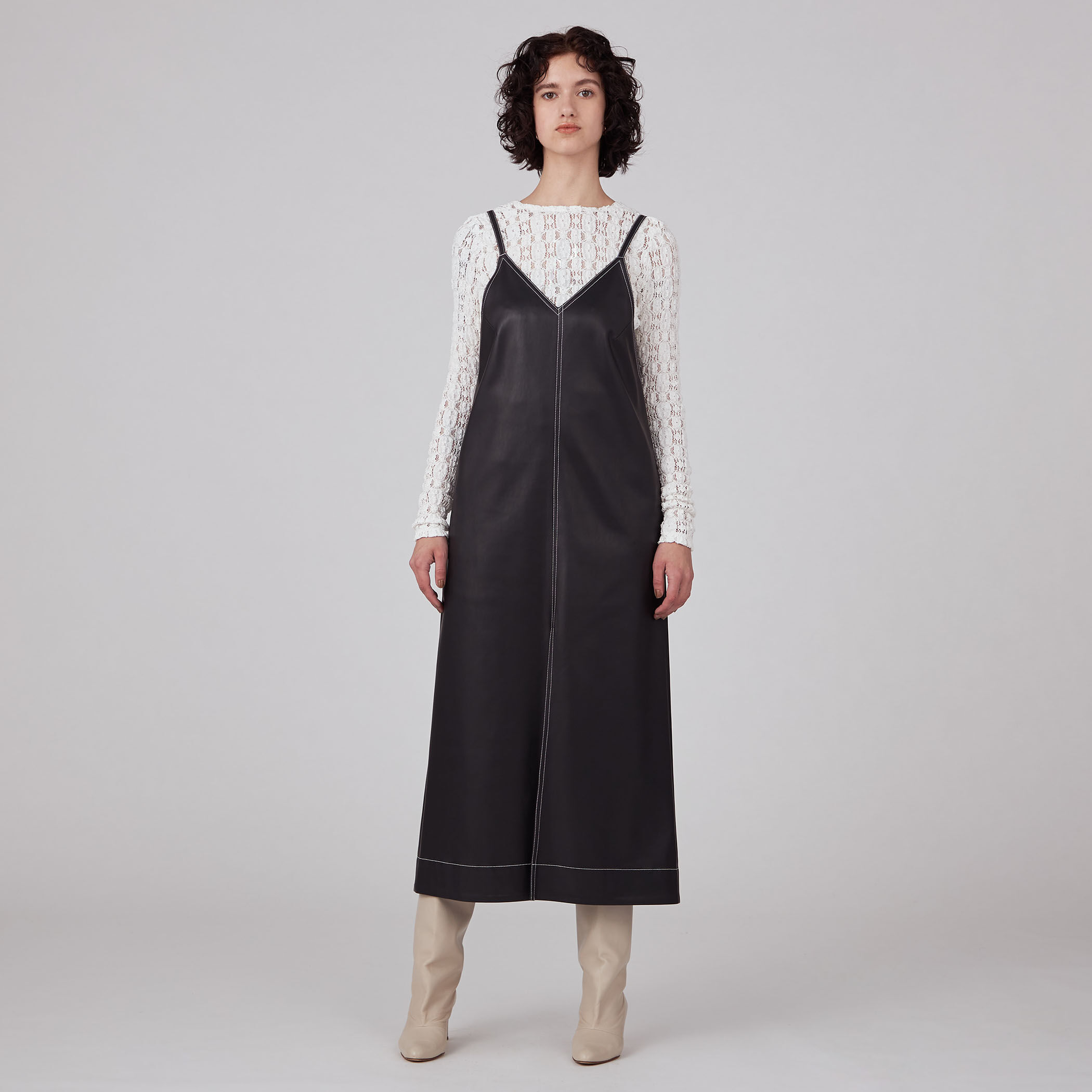 レザーライク キャソールワンピース｜トゥモローランド 公式通販