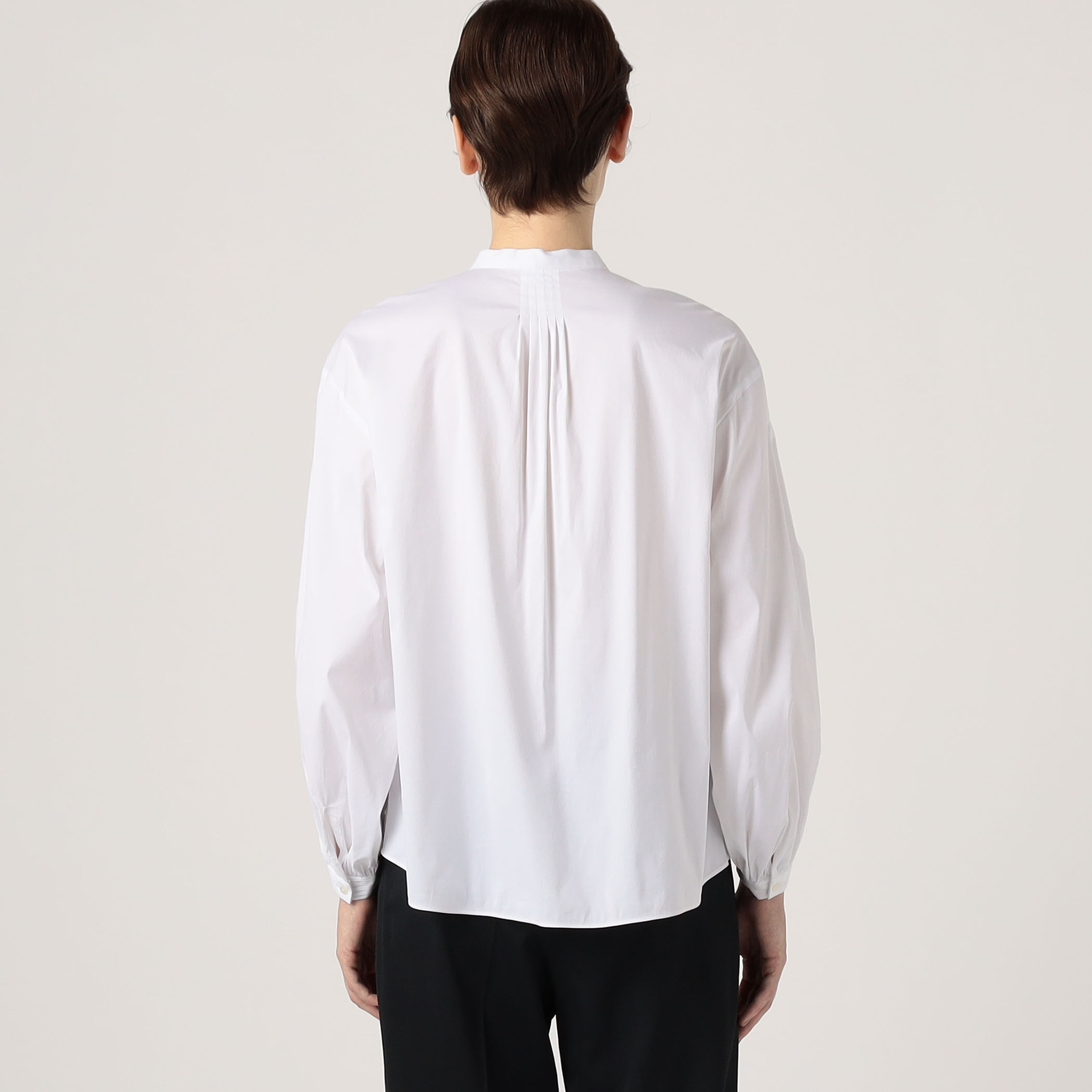 ストレッチブロード ピンタックブラウス｜トゥモローランド 公式通販