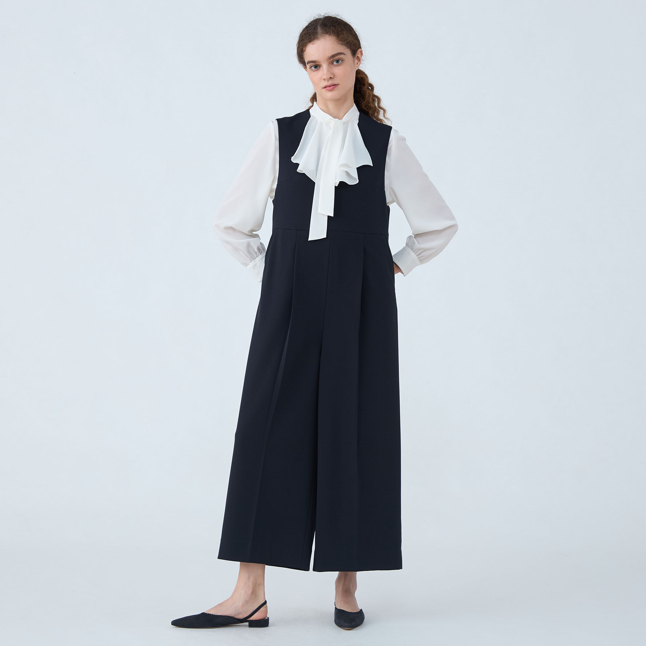 ジョーゼットジャージー Vネックオールインワン｜トゥモローランド