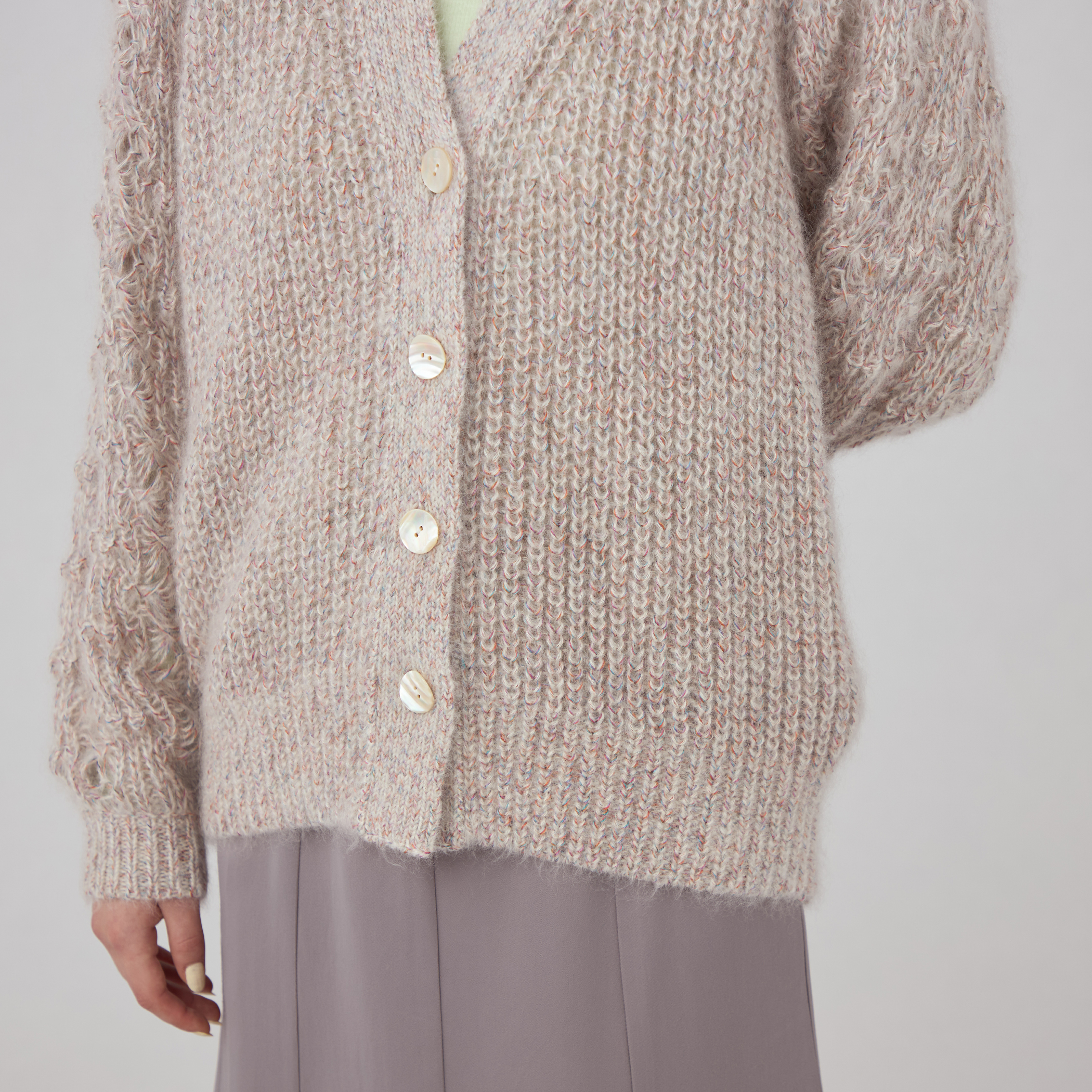 ラグジュアリーシルクモヘヤ Vネックカーディガン｜トゥモローランド