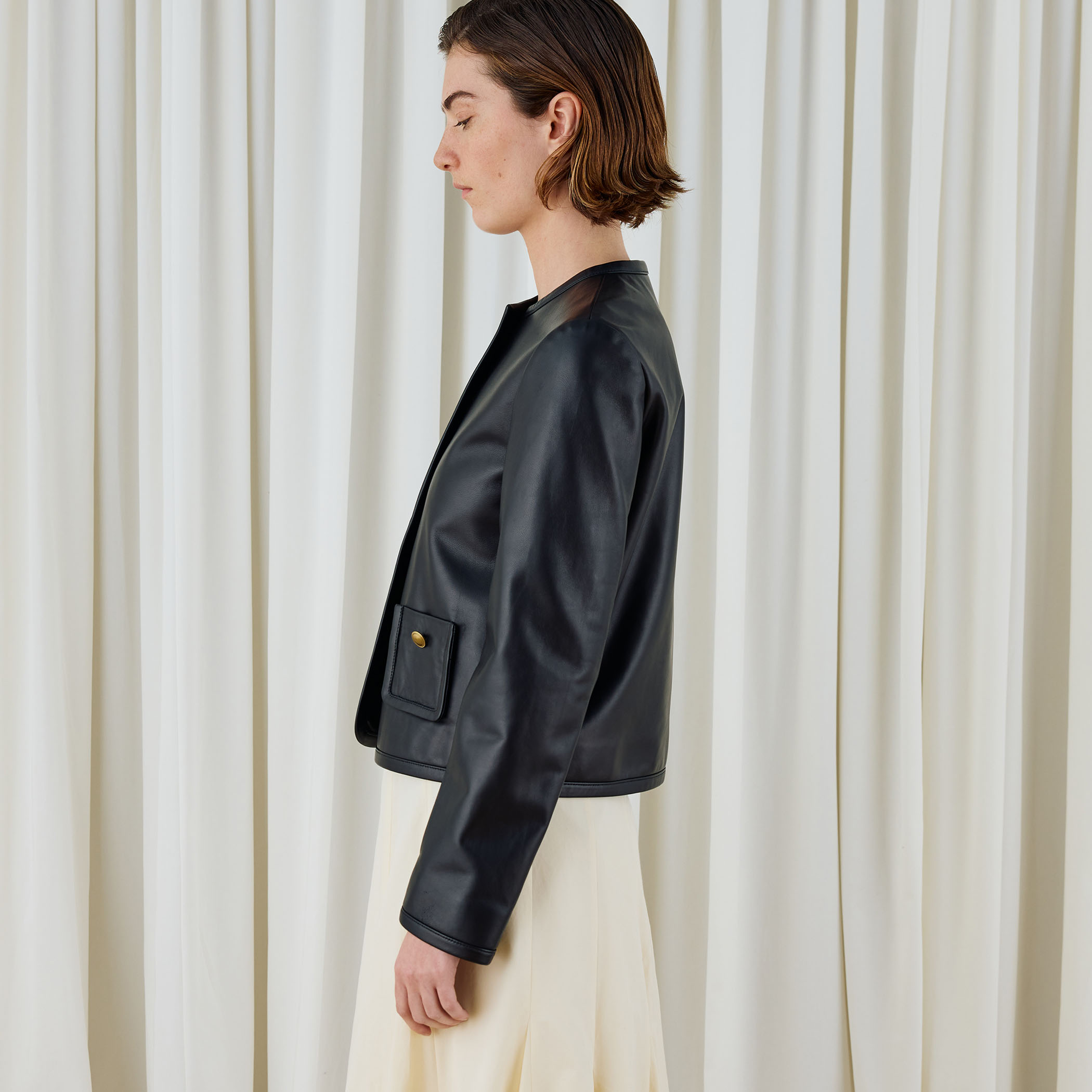 ラムレザー クルーネックジャケット｜トゥモローランド 公式通販