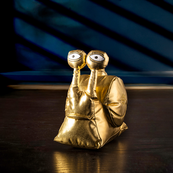 ワンピース】ゴールデン電伝虫ぬいぐるみ: ぬいぐるみ・フィギュア