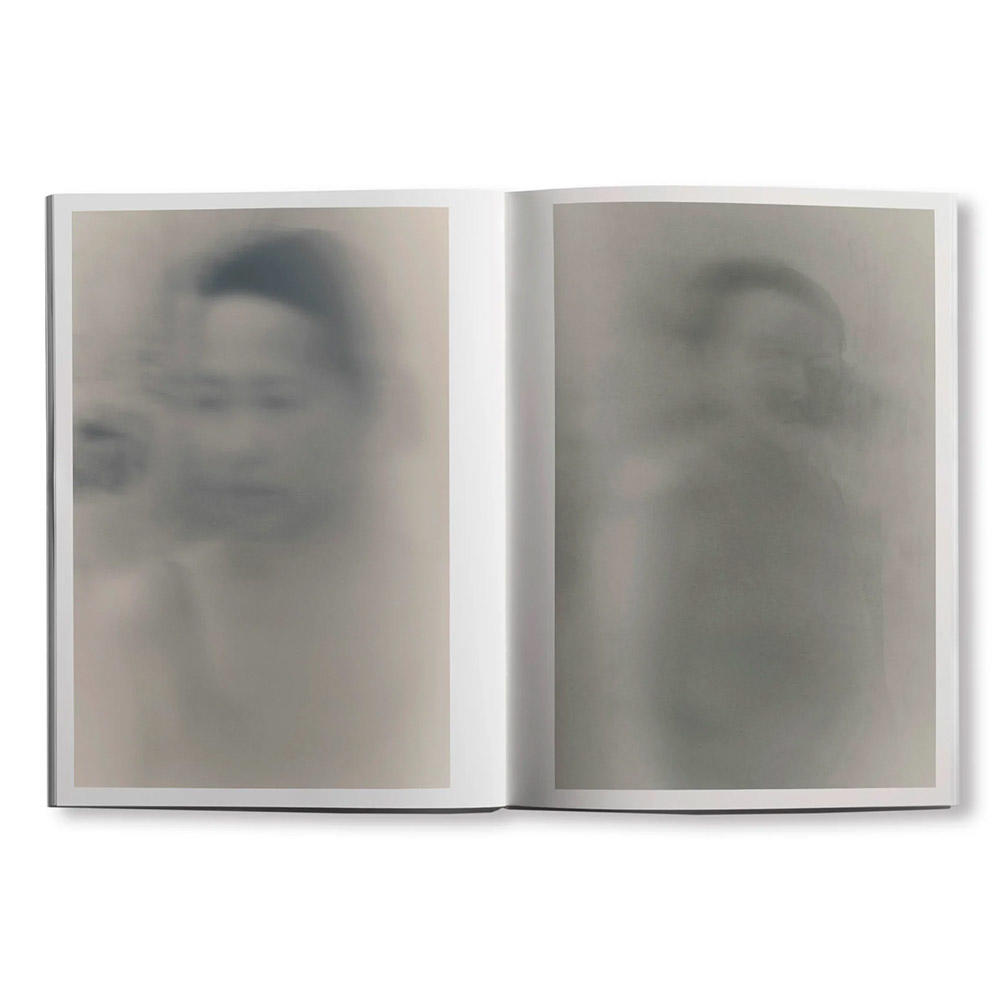 STAINS & ASHES by Ola Rindal（オラ・リンダル） 写真集 Ola Rindal