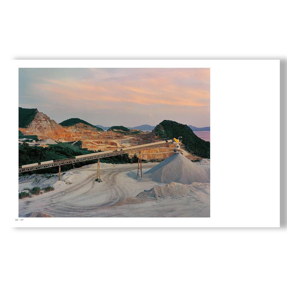 新版 LIME WORKS」畠山直哉 写真集 畠山直哉 -の商品詳細 | 蔦屋書店