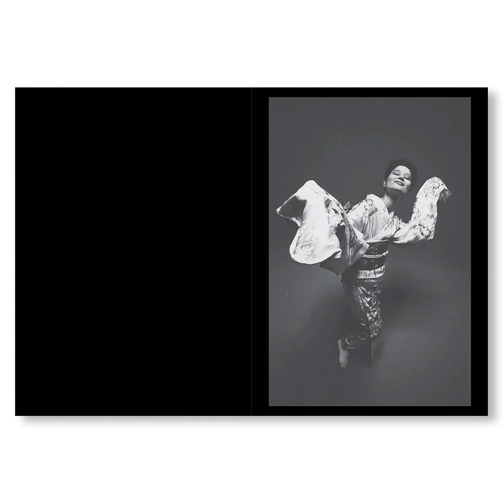 500部限定】ONE PICTURE BOOK TWO #45: KIMONO by Eikoh Hosoe（細江