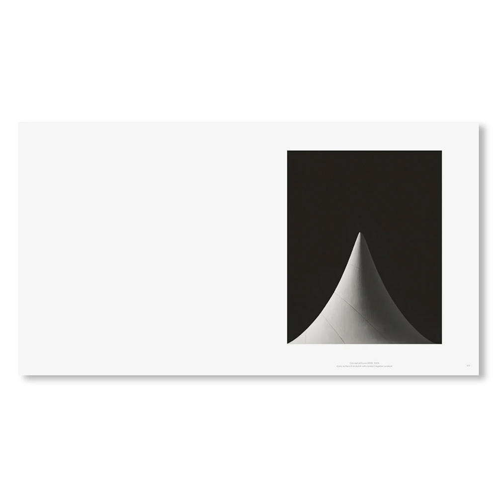 TIME MACHINE by Hiroshi Sugimoto（杉本博司） 作品集 Hiroshi