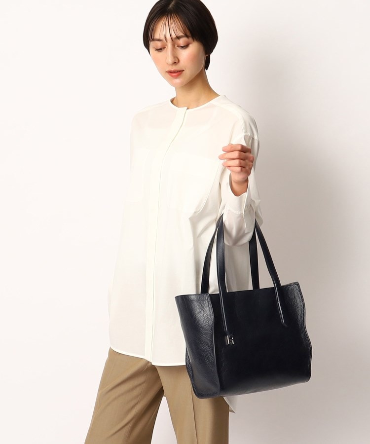 ヌーヴォラ】レザートートバッグ M 本革（商品番号：P25-20919