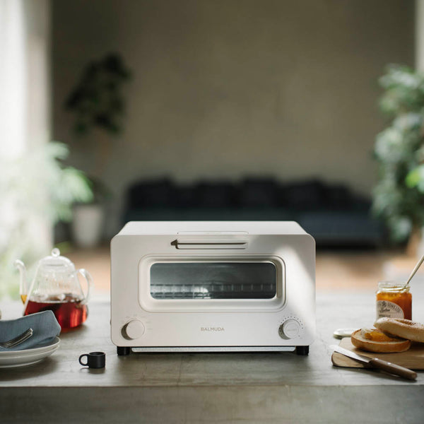 01_Mainvisual_Main_Visual_WH_6