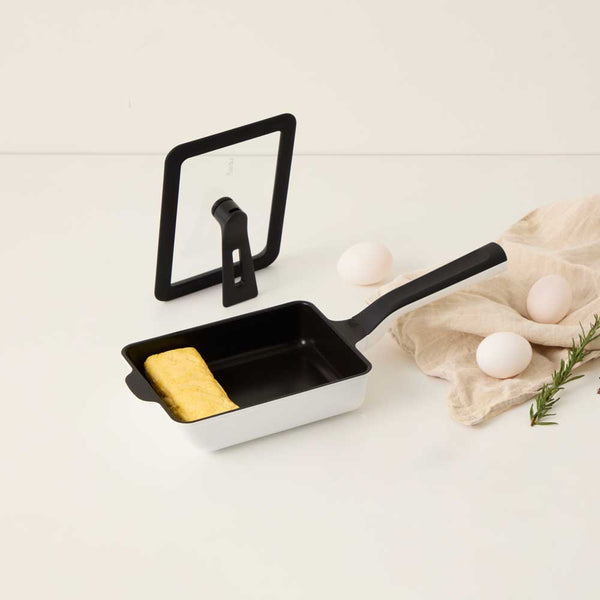 remy(レミー) レミパンエッグ(蓋付) ホワイト RHF-331 |キッチン用品