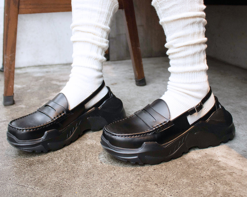 AKIKOAOKI demi Black×Black-faux leather