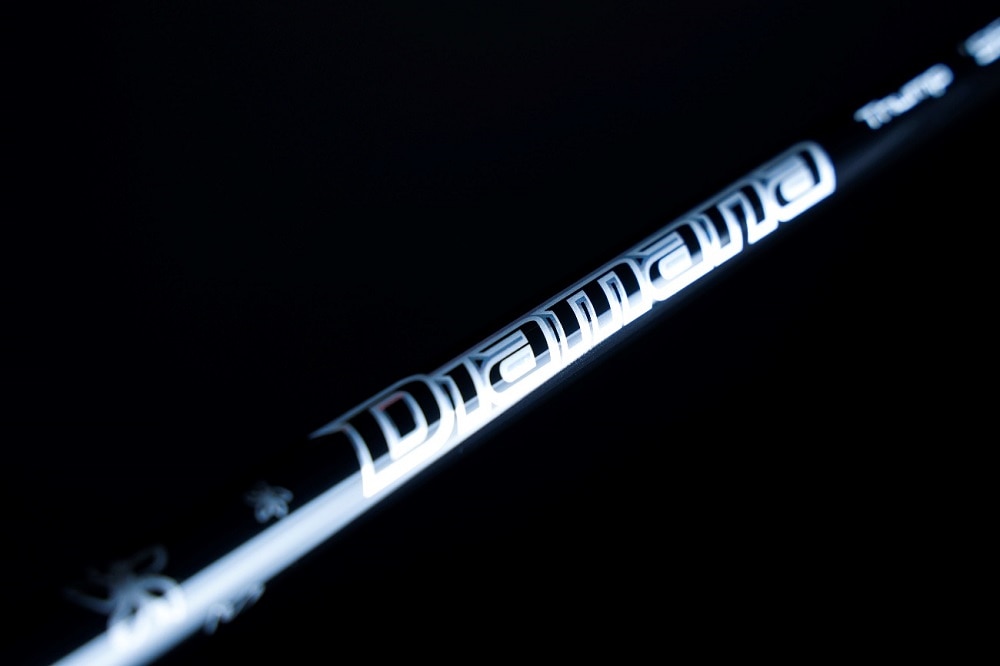 硬いからこそ芯を喰う！シャープに振り抜ける【グッと深掘りゴルフギア