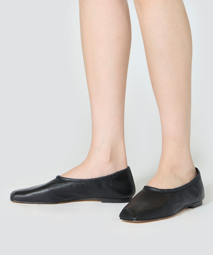 PELLICO SUNNY | スムースレザー フラットシューズ 1.0cm BLACK