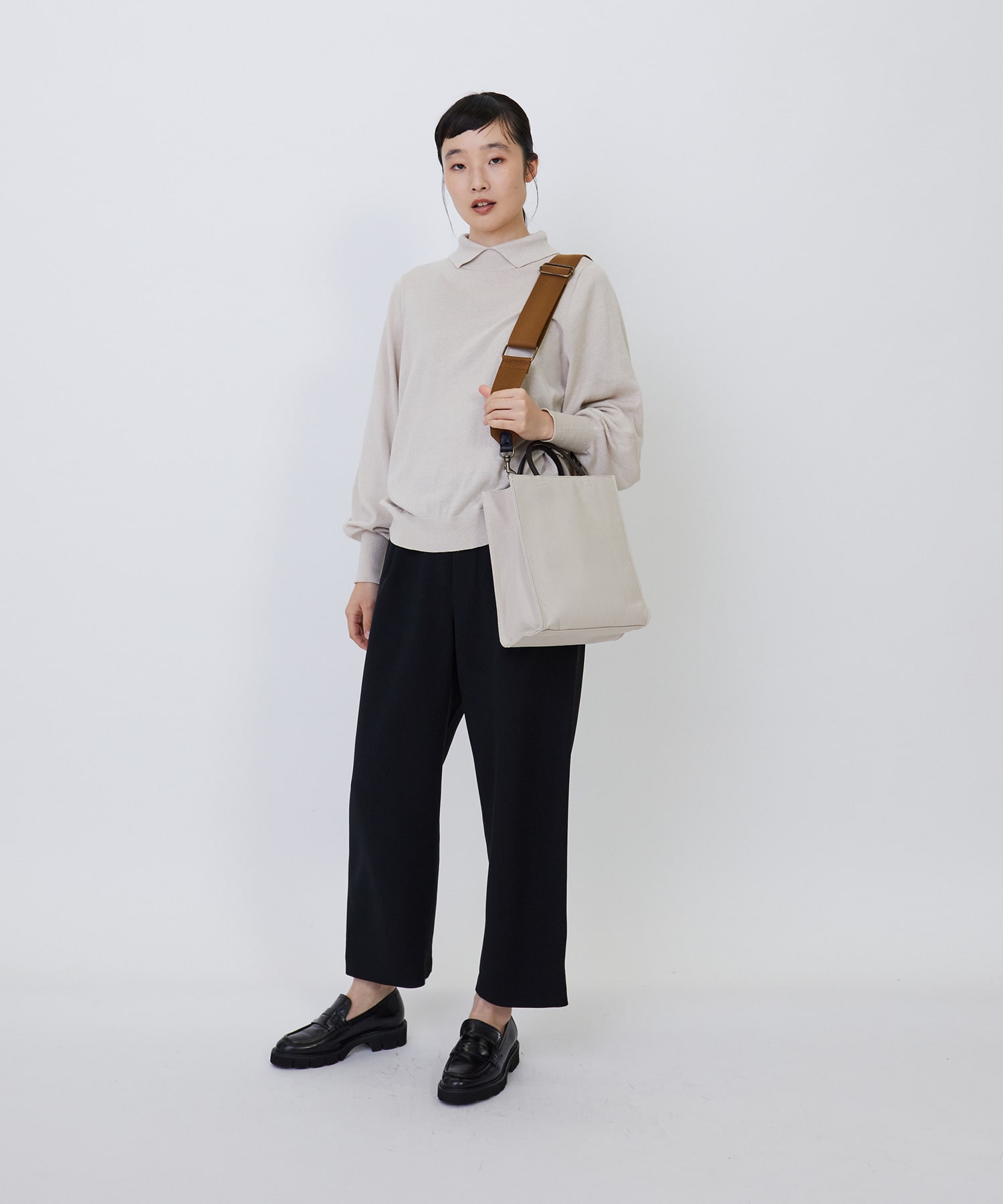 2WAY】スクエアキャンバスショルダーバッグ｜BIGI online store - ビギ