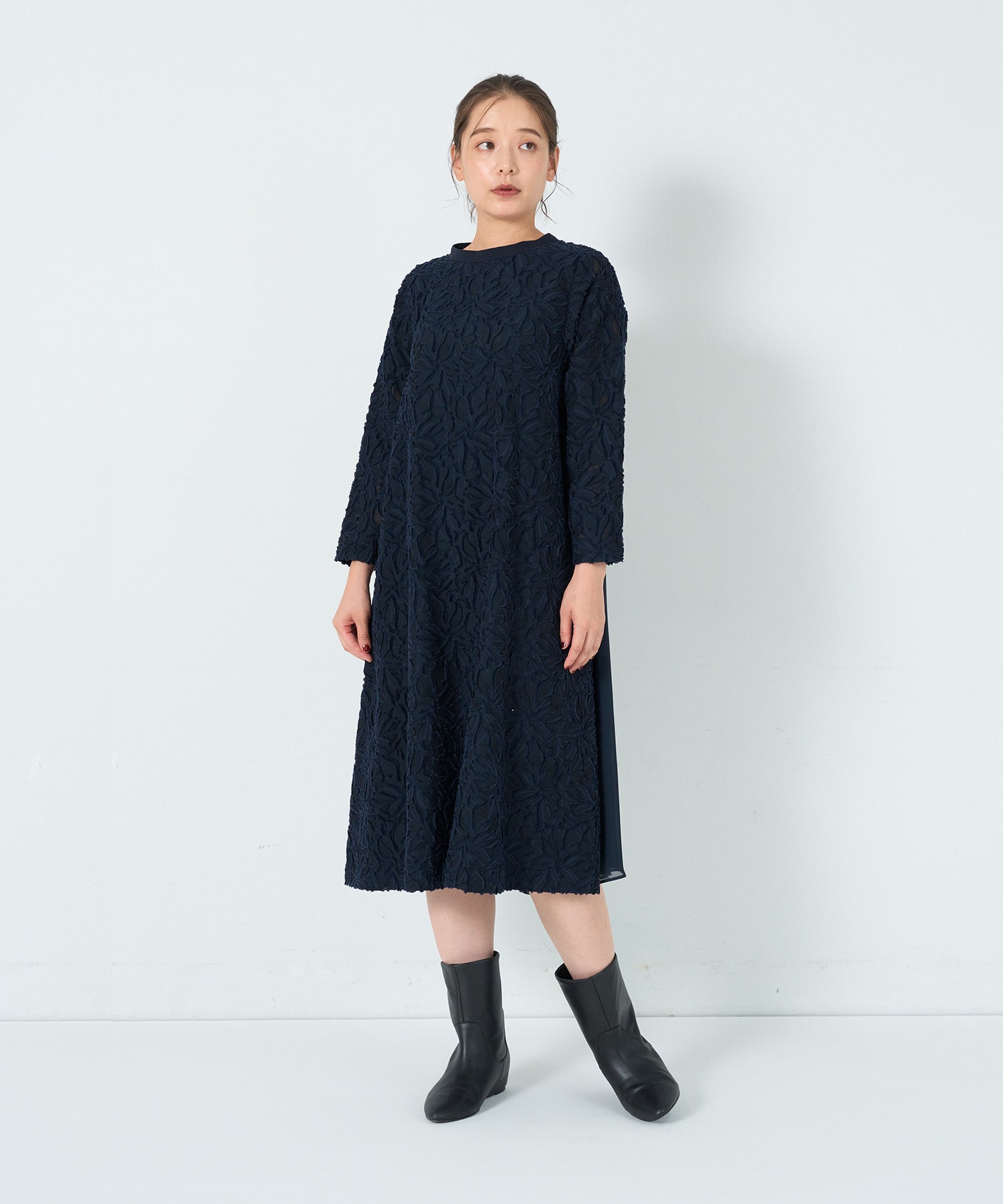 カットジャカードワンピース｜BIGI online store - ビギ オンラインストア