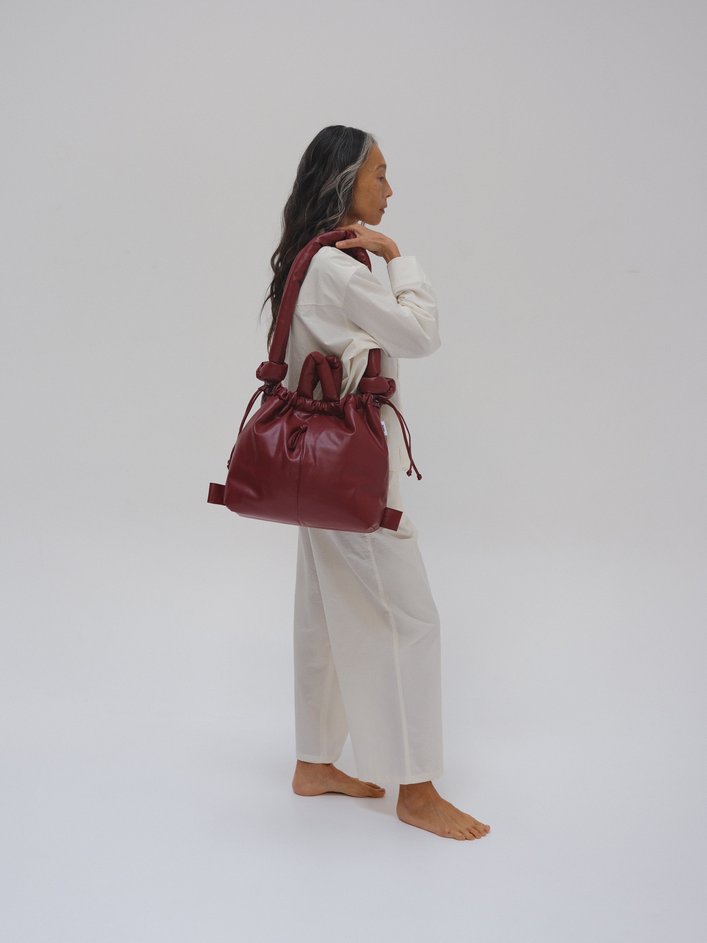 公式】ÖLEND オレンド Ona Vegan Leather Bag バッグ Cherry Red – CHELSEA