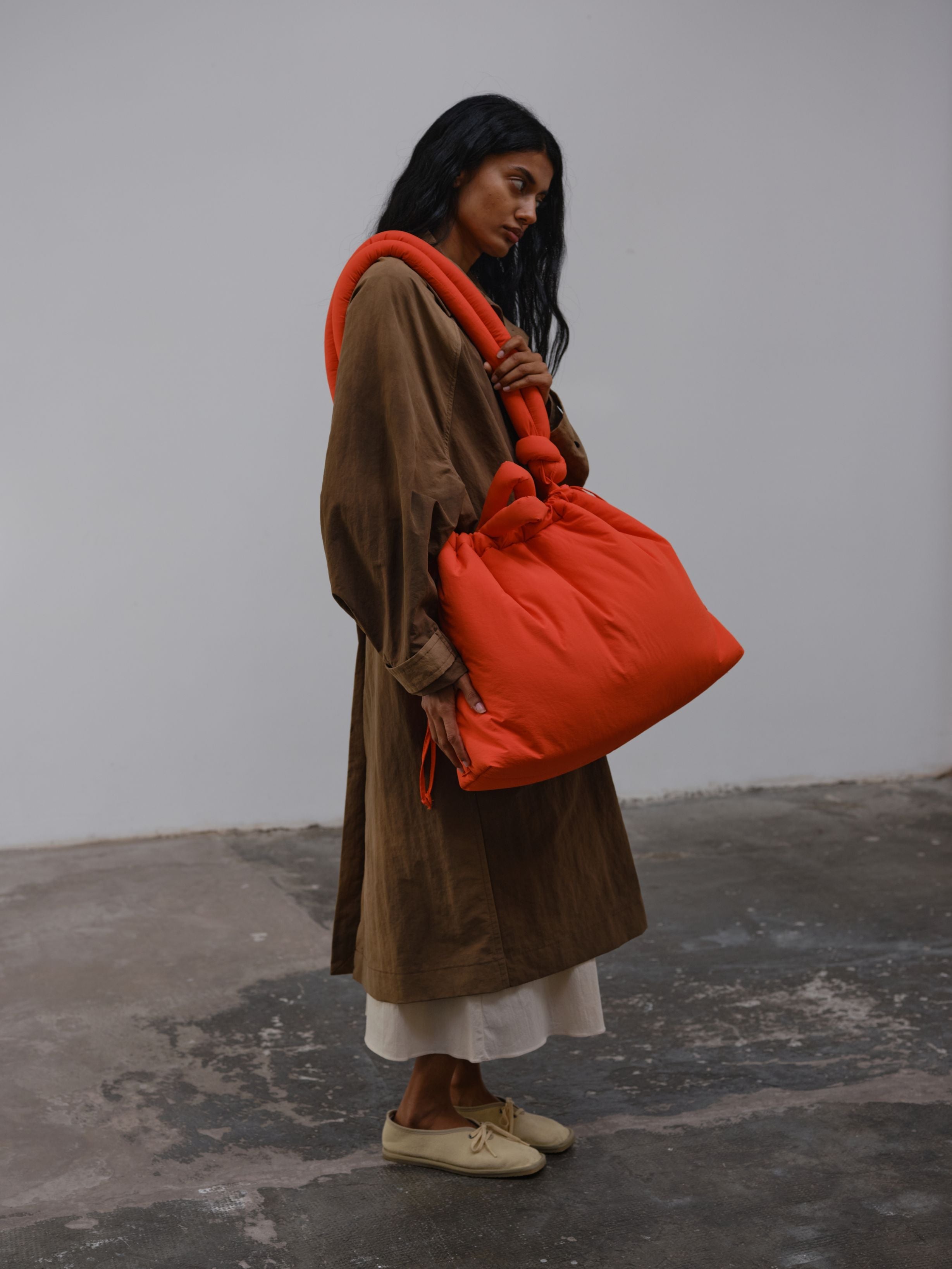 公式】ÖLEND オレンド Large Ona Soft Bag バッグ Sand – CHELSEA