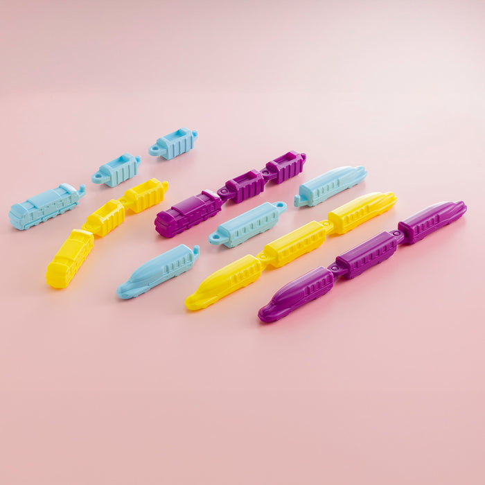 幼児にもつかみやすい大きさ のりものトイ・電車セット — コドモンストア