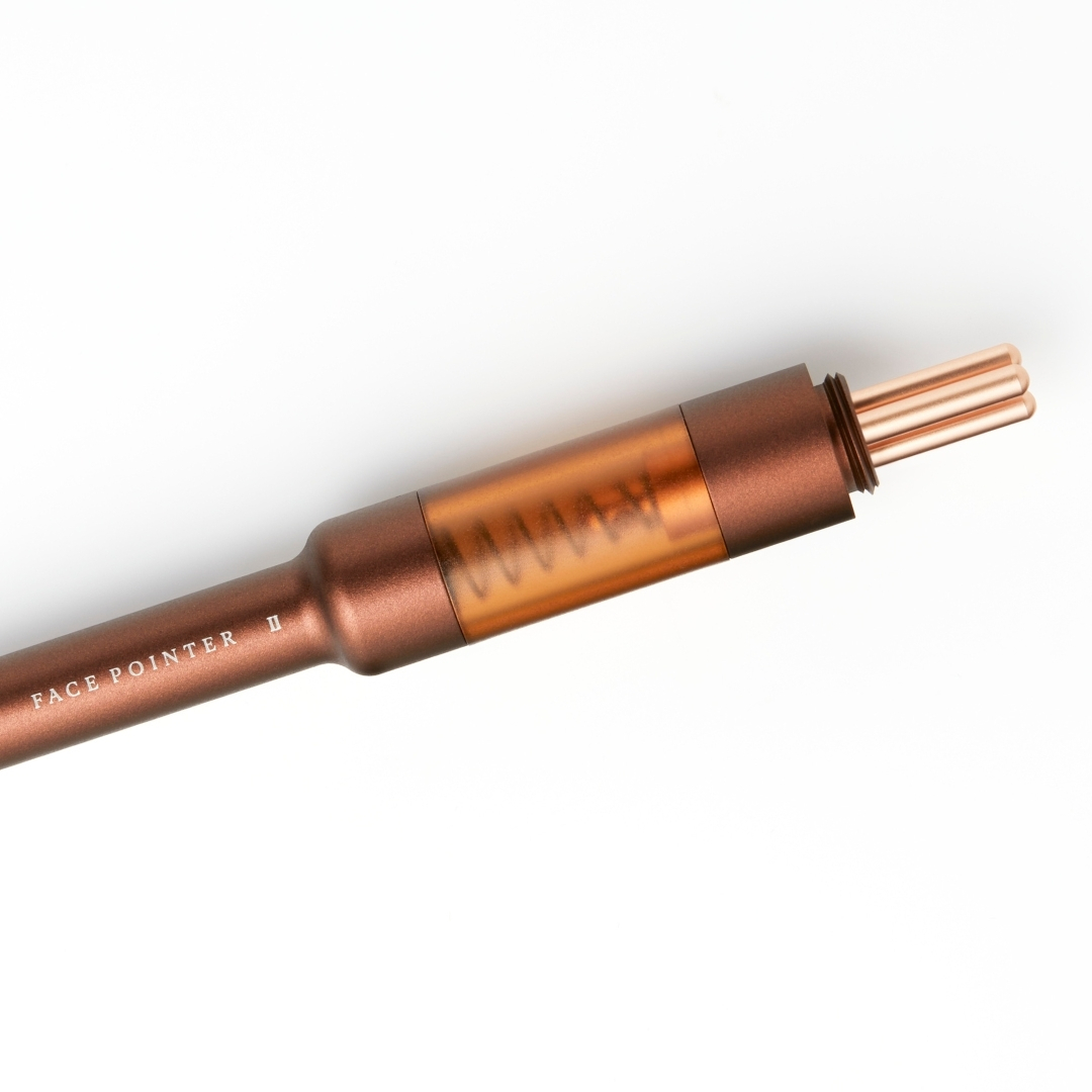 The FACE POiNTER 7th（ディープレッド） | B-by-C／COREFITオンライン