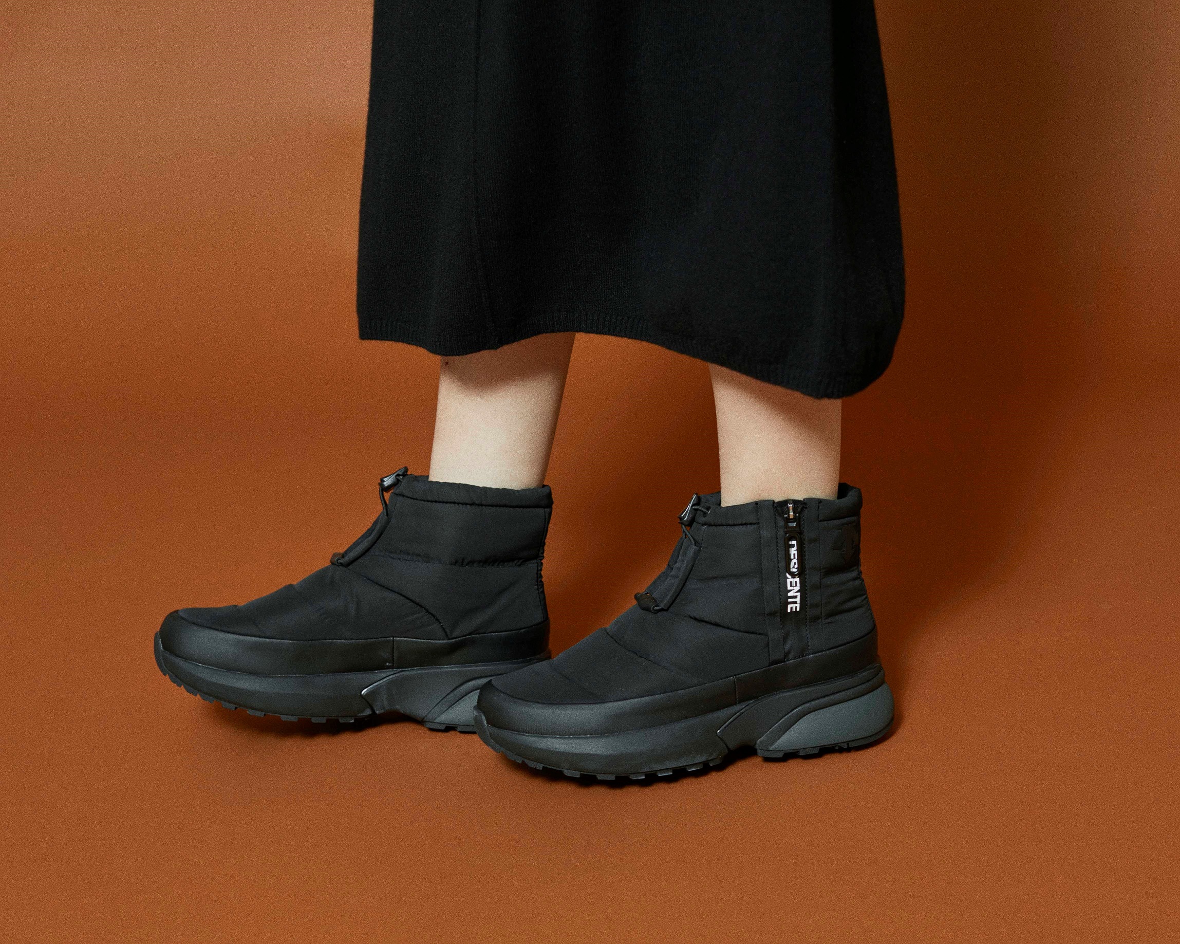 DESCENTE×emmi 別注WINTER BOOTS登場| デサントブランド公式サイト