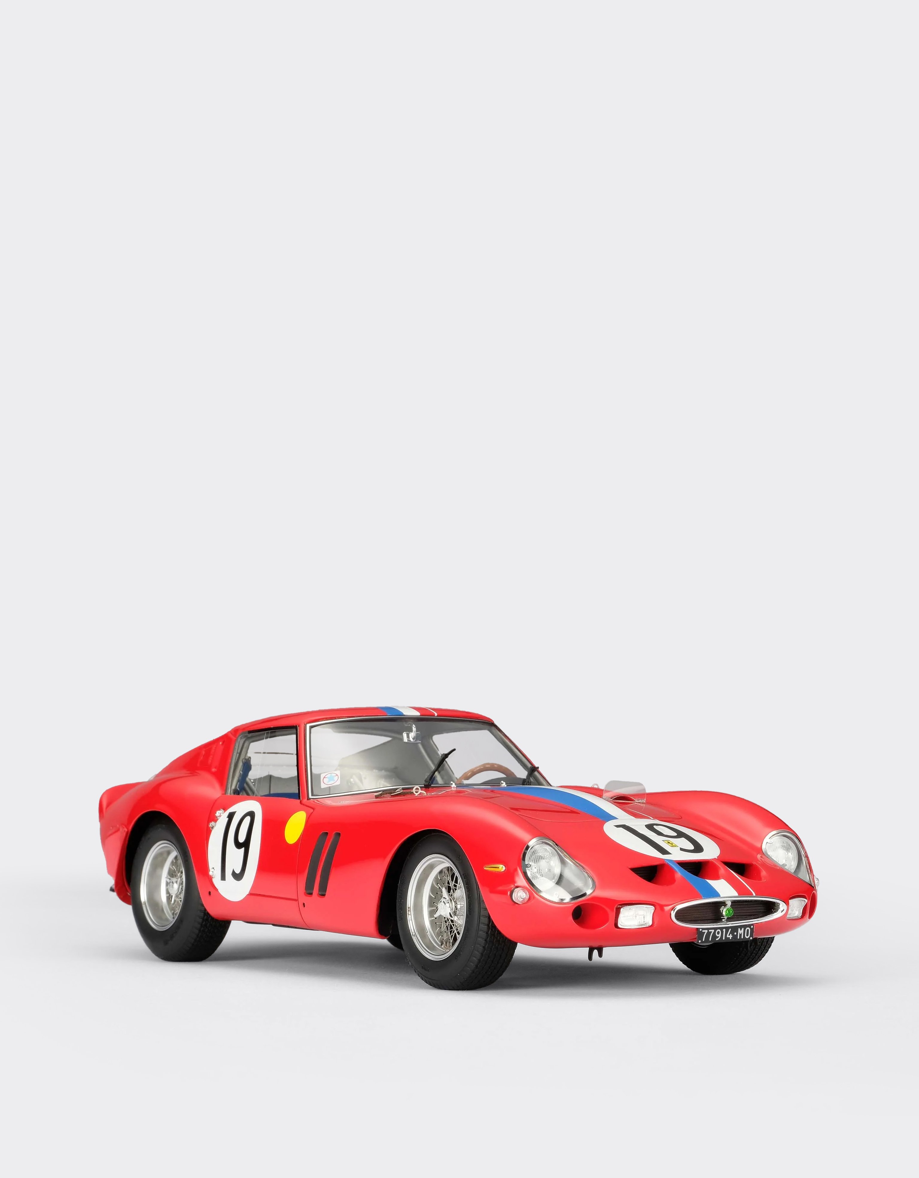 Ferrari 250 GTO 1962 Le Mans model in 1:18 scale