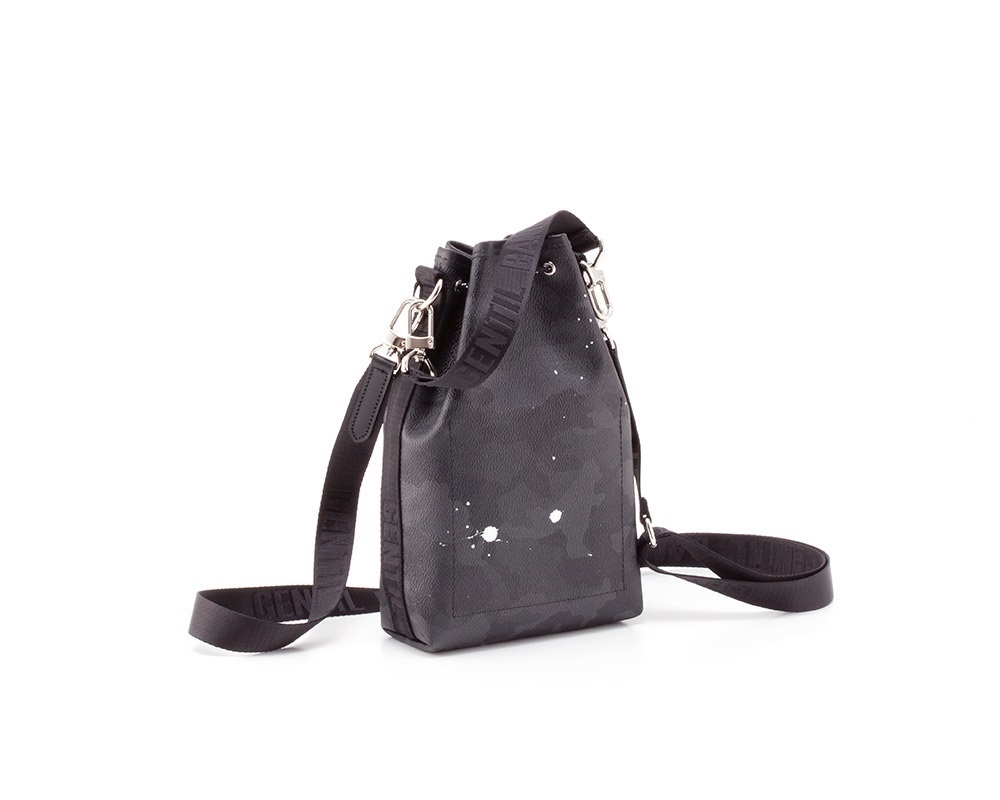 GENTIL BANDIT 2WAY巾着バッグ ブラックカモ|GENTIL BANDIT 公式