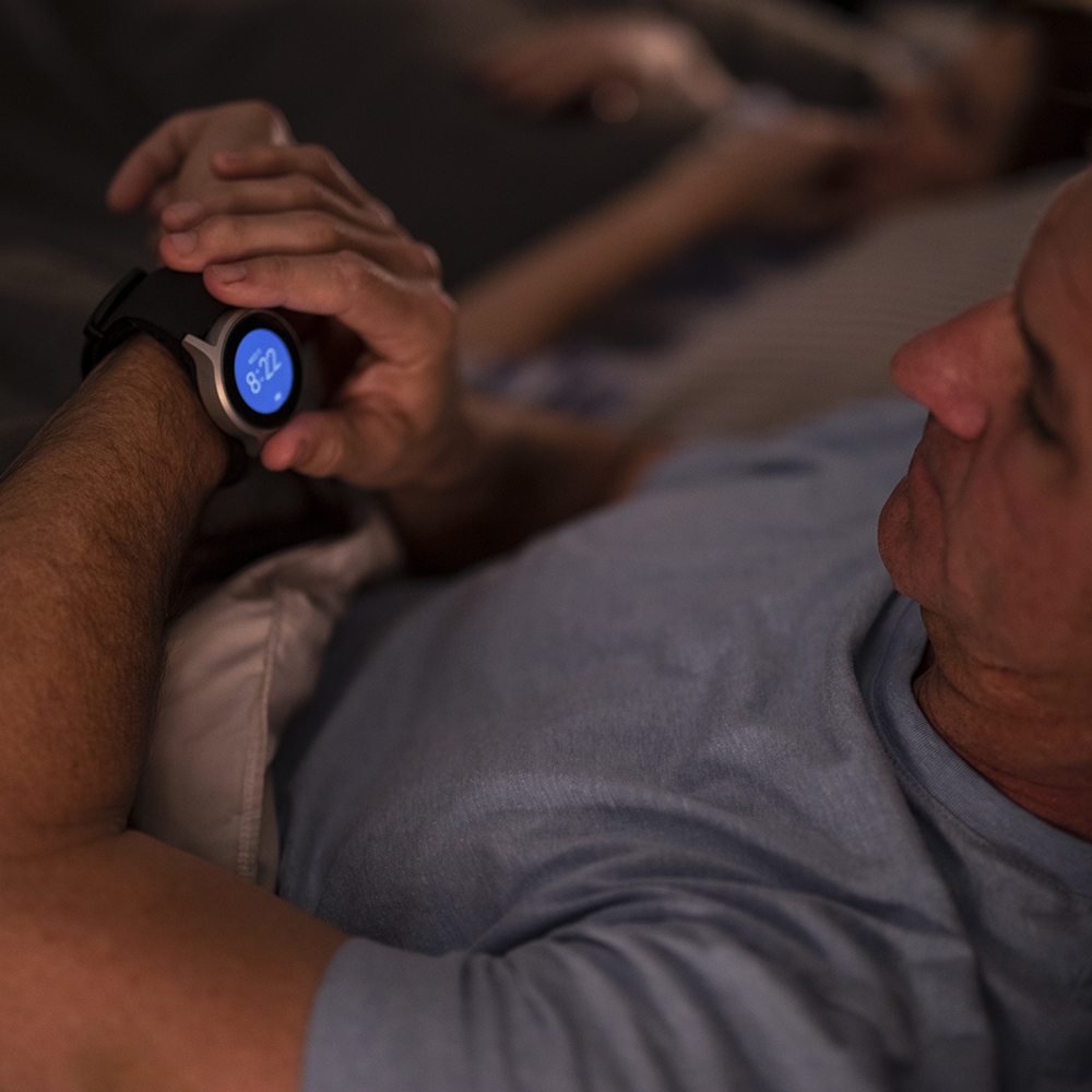 オムロン ウェアラブル血圧計 HeartGuide ハートガイド（ HCR-6900T-M