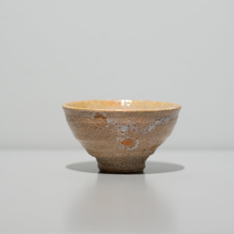 吉野桃李 / 萩 大道井戸盃（一点物） – HULS GALLERY TOKYO | 現代工芸