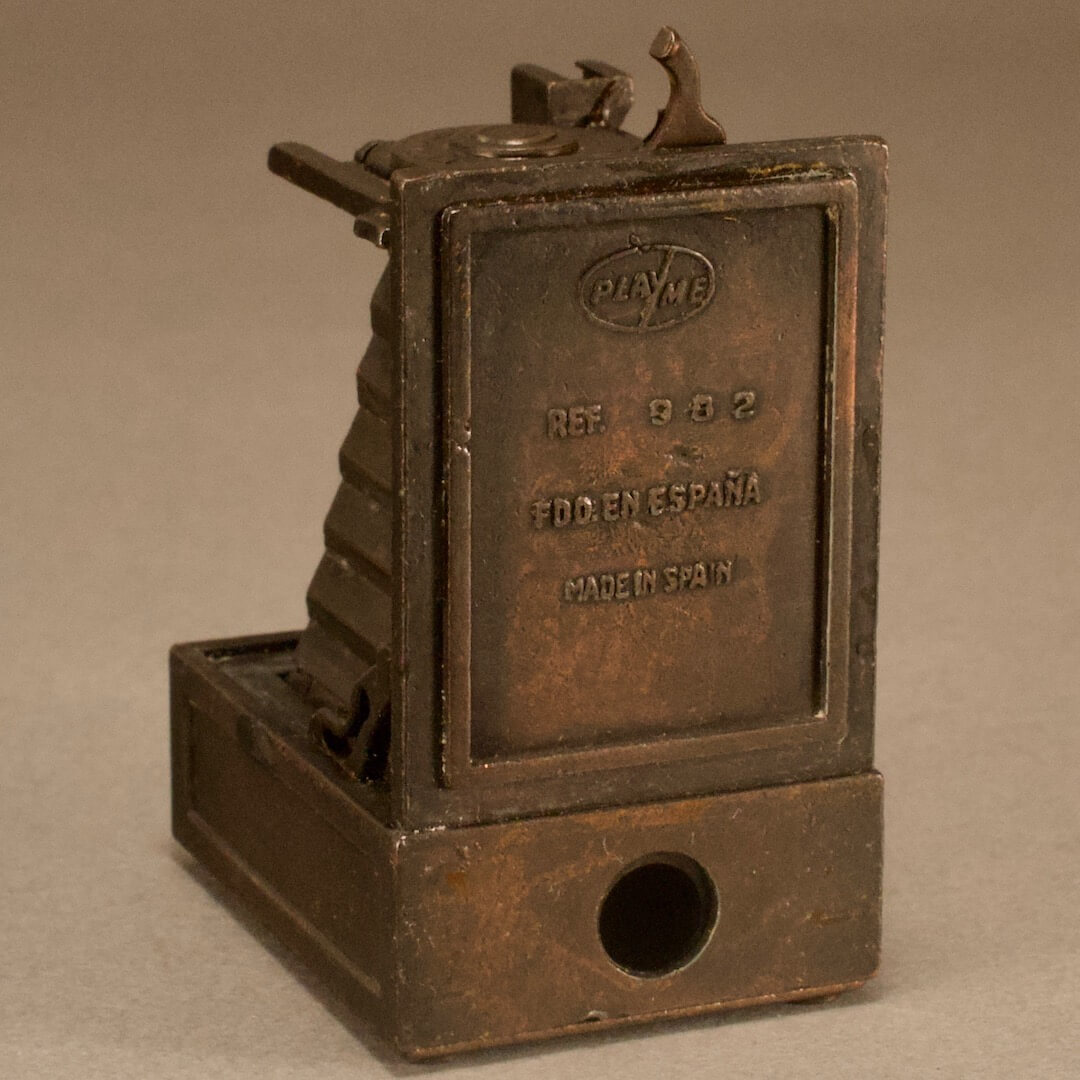 アンティーク スペイン Play-me カメラ型鉛筆削り - いずみ洋行の