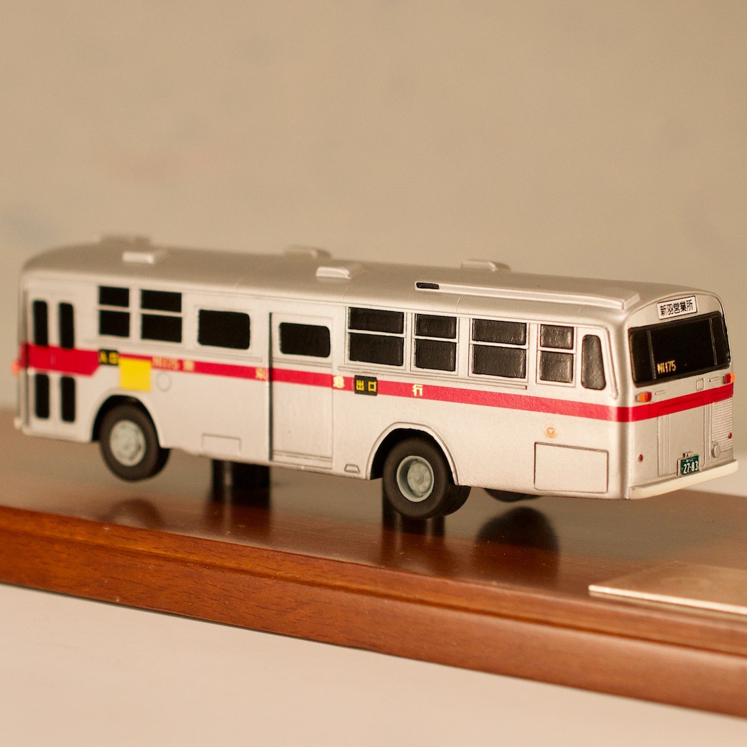 ミニカー 京商 東急バス創立10周年記念モデル 1977年日産（ニッサン