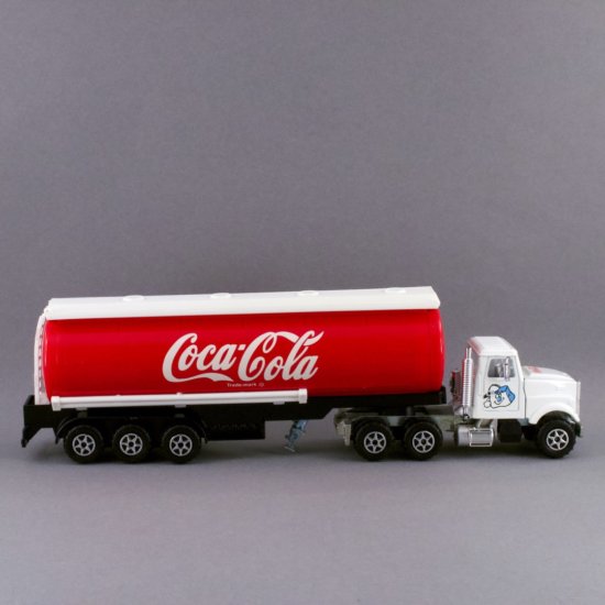 ミニカー フランス マジョレット（Majorette） Cola-Coke Tanker Truck