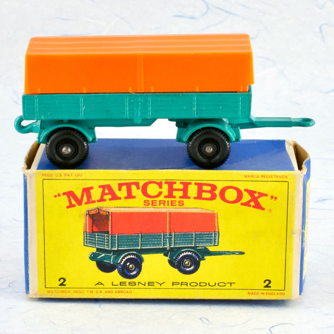 ミニカー イギリス マッチボックス（matchbox） メルセデス トレーラー