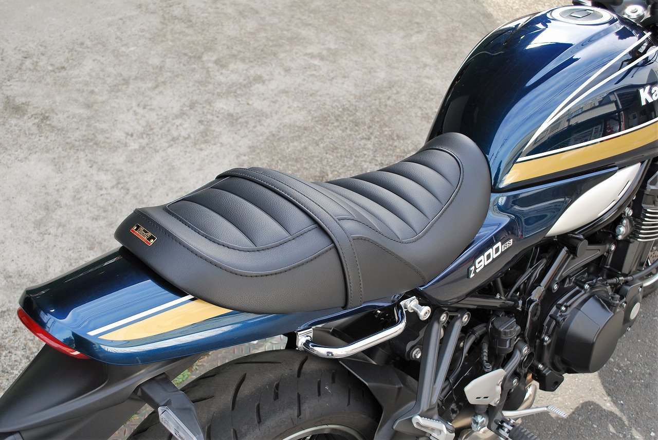 25 Z900RS 段付きシート Bタックロール2 （中抜きタック）｜K＆H