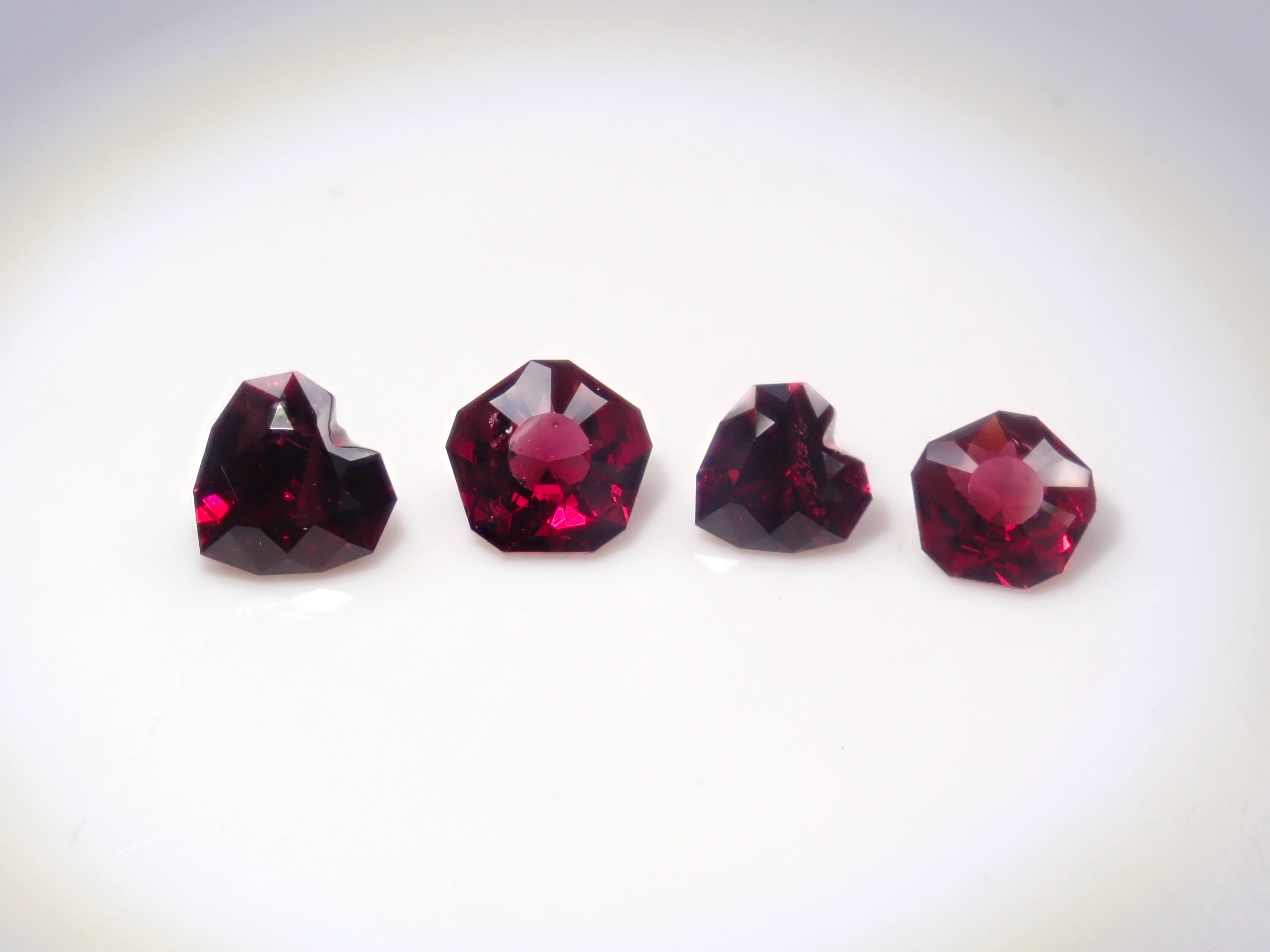 限定13石》ジェムガチャ💎美しい色のタンザナイト7mm・特殊カットの