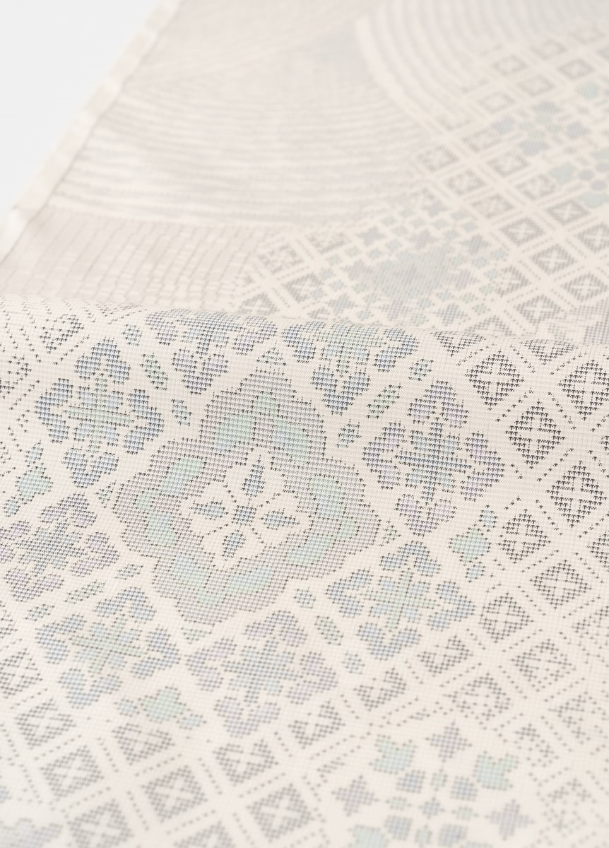 大島紬 白泥染め 渚の煌めき（ご予約受注品） | カジュアル着物